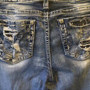 Like New Miss Me Curvy Skinny 32x32 Discounted Shipping